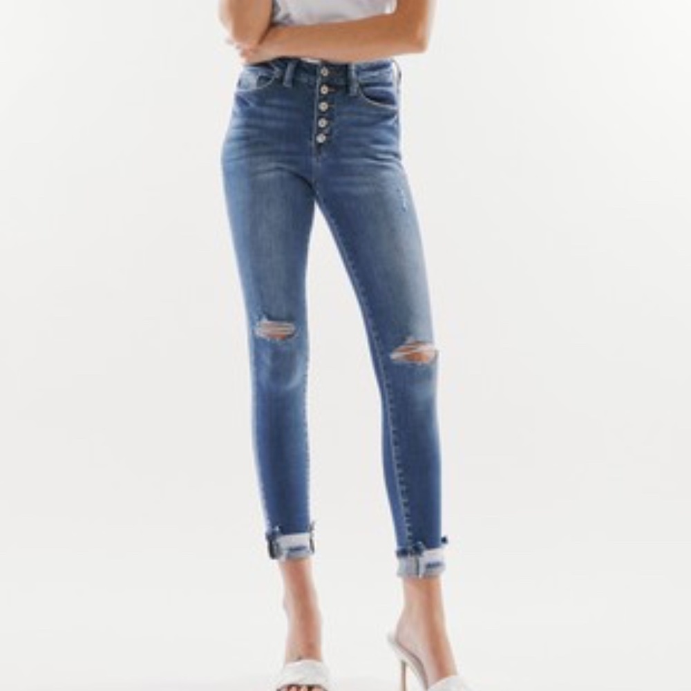 NWT KanCan High Rise Skinny Jeans Size 7/27 - Picture 1 of 2